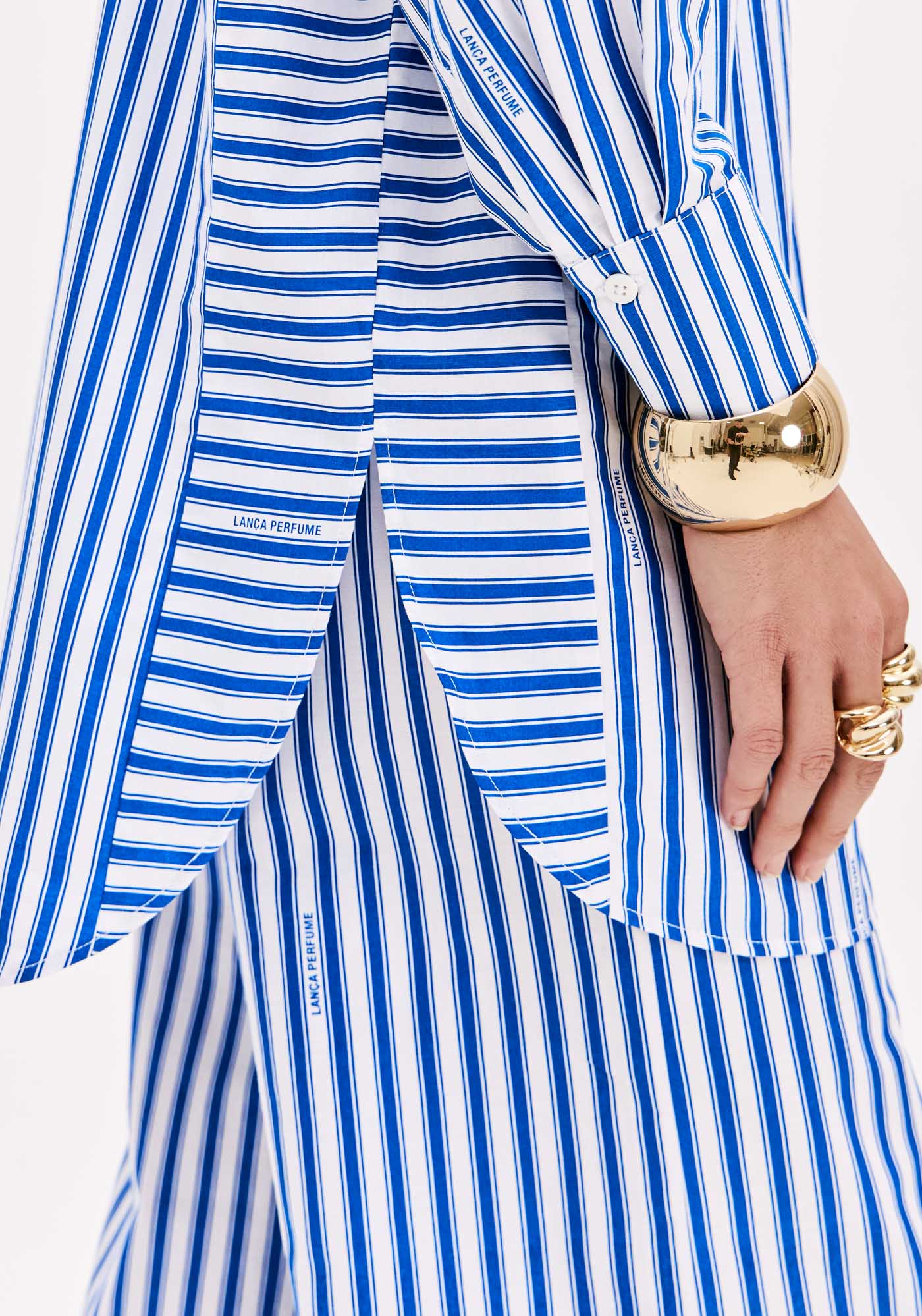 Blusa Pinstripe Bic - Lança perfume