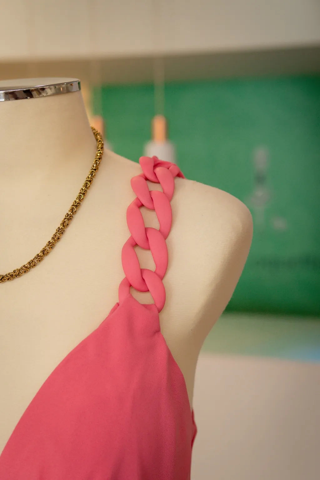 Vestido cadenas - Lança Perfume