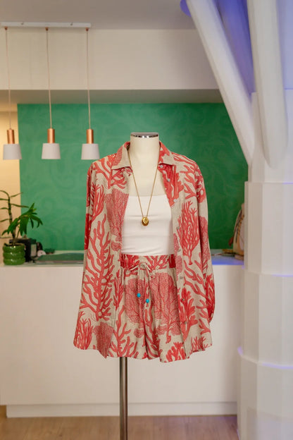 Conjunto camisa e calções Coral- Lança Perfume