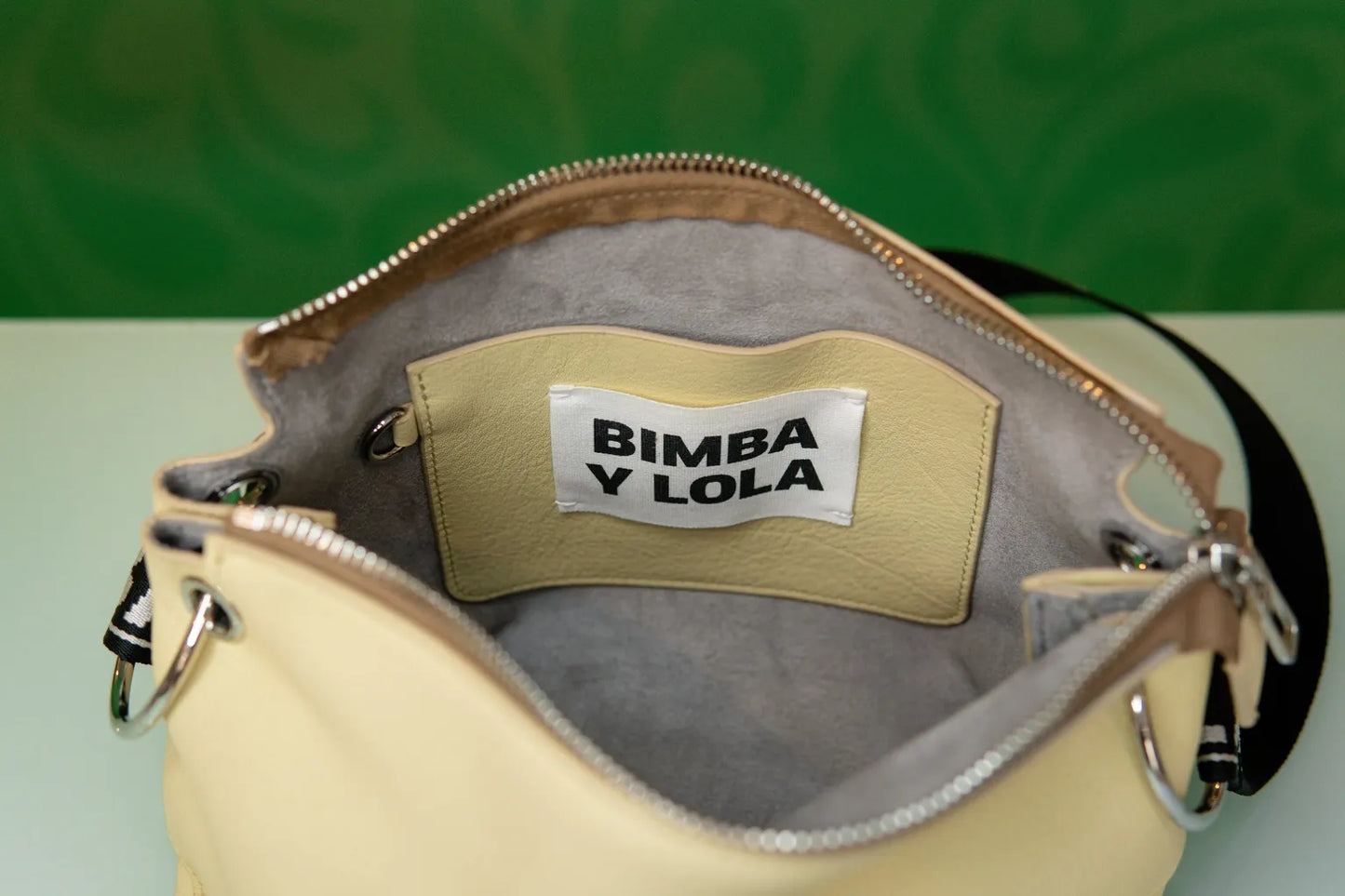 Carteira Bege - Bimba Y Lola