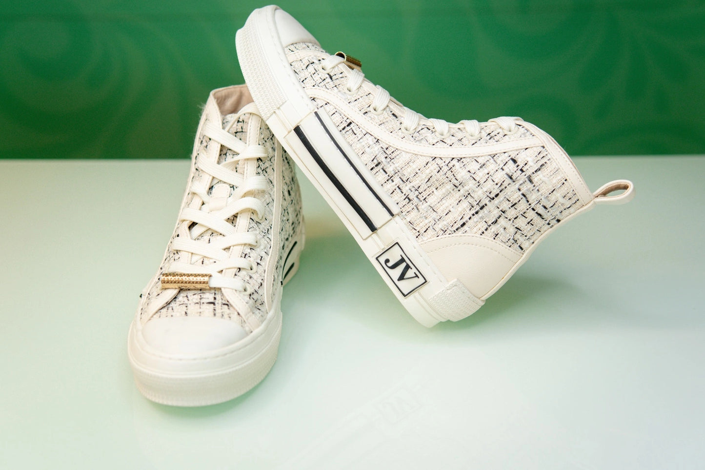Sneakers - Josh V