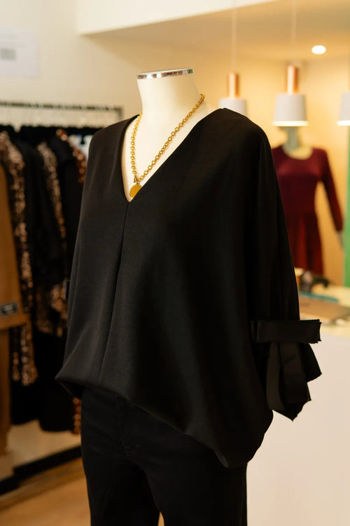 Camisola laço oversized black - Dixie