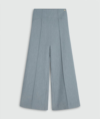 Image 41: Een high waisted wide leg pantalon in de kleur Sky Blue Melange zonder model, weergegeven op een lichtgrijze achtergrond
