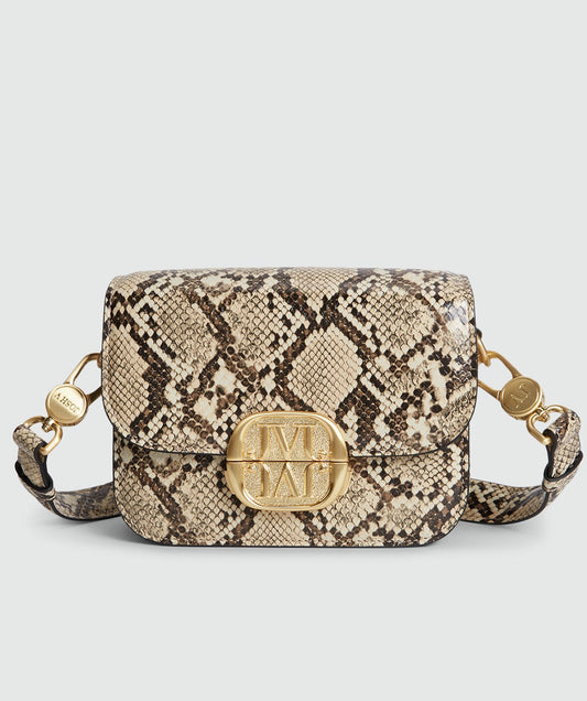 Image 16: Voorzijde van tas in Snake Print met goudkleurige buckle sluiting