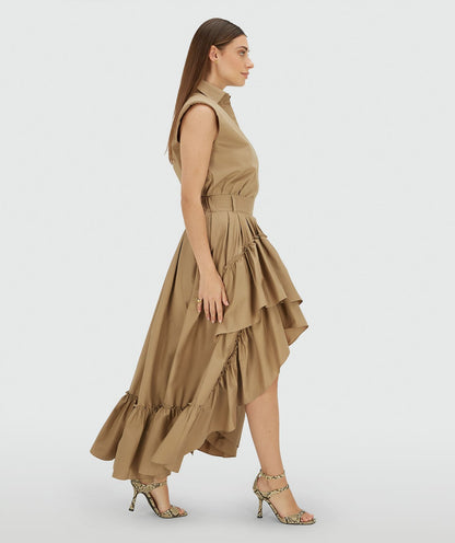 Image 7: Zijaanzicht van een model in een high waisted maxi rok in de kleur Light Khaki